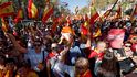V Barceloně se na demonstraci za jednotu Španělska sešel více než milion lidí. V Barceloně se na demonstraci za jednotu Španělska sešel více než milion lidí.