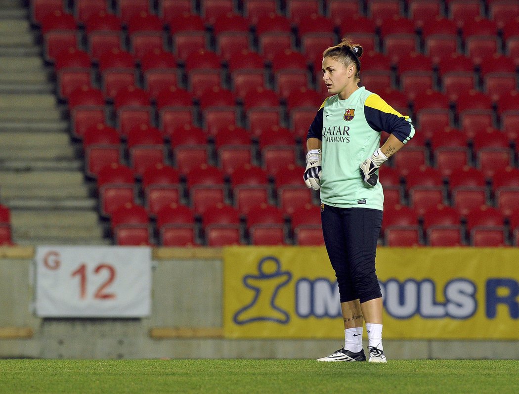 Chelsea Louise Ashurst. Trénink fotbalistek Barcelony v Edenu před utkáním Ligy mistryň s pražskou Slavií.