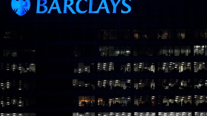 Podle dat banky Barclays letos firmy vydaly 50,3 procenta všech svých dluhopisů s ratingem BBB.