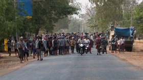 Barmské bezpečnostní složky ve městě Bago zabily přes 80 lidí
