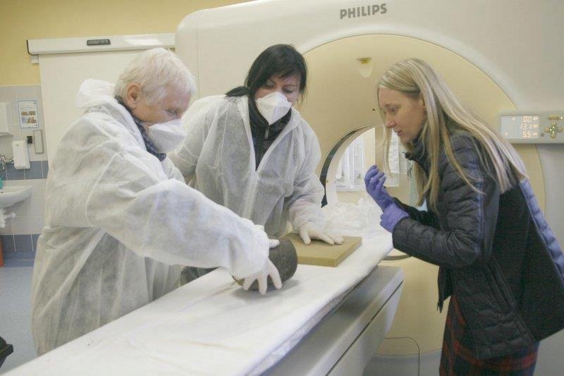 Vědci rentgenují mumii barona Františka Trencka.