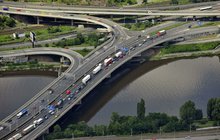 Barrandovský most: Řidiči, pozor, zácpy startují!