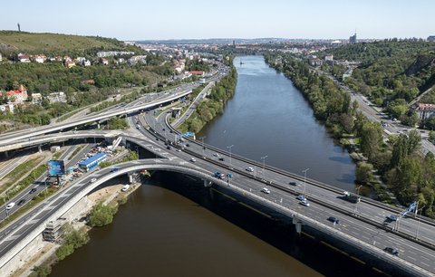 Poslední fáze oprav Barradovského mostu začne 11. března. Uzavírky potrvají do konce prázdnin