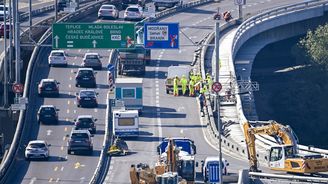 Oprava Barrandovského mostu pokračuje. Dopravu aktuálně čeká kritická fáze