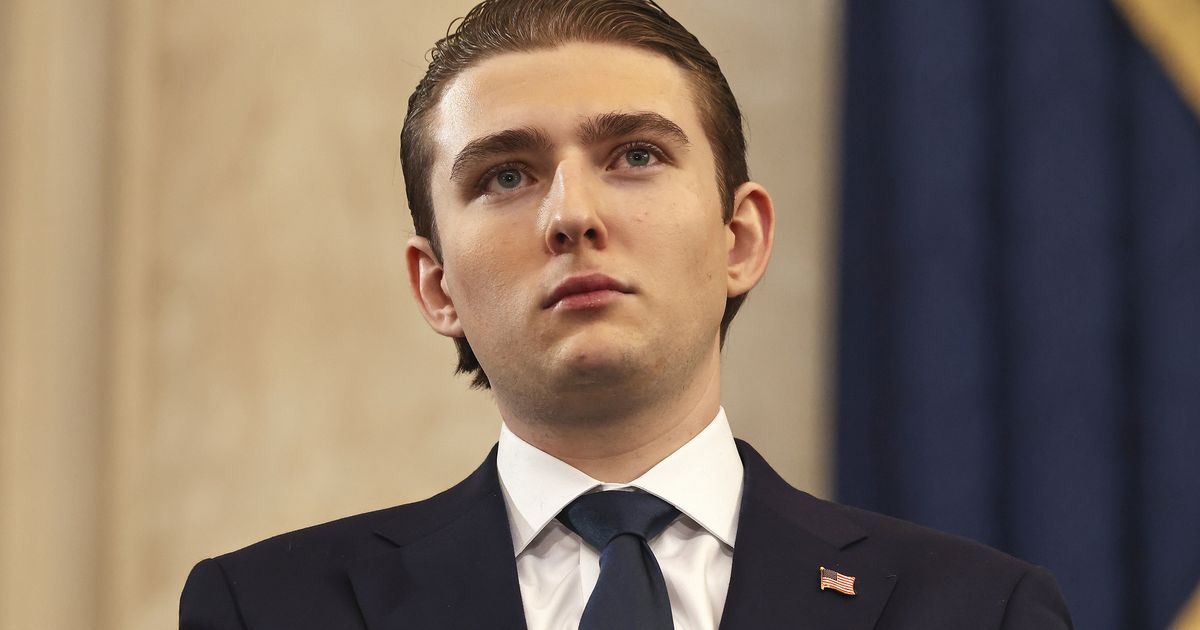 Barron Trump: ¿Tienes esperanzas con mamá y te avergüenzas con papá? Un experto en lenguaje corporal notó las diferencias