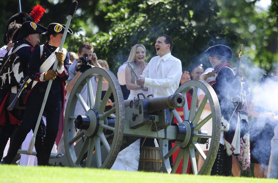 Bárta a Klasnová měli svatbu 10. července 2010 na zámku Mcely