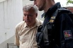 Lékaře Bartáka obvinilo 7 jeho asistentek ze sexuálního obtěžování a napadení