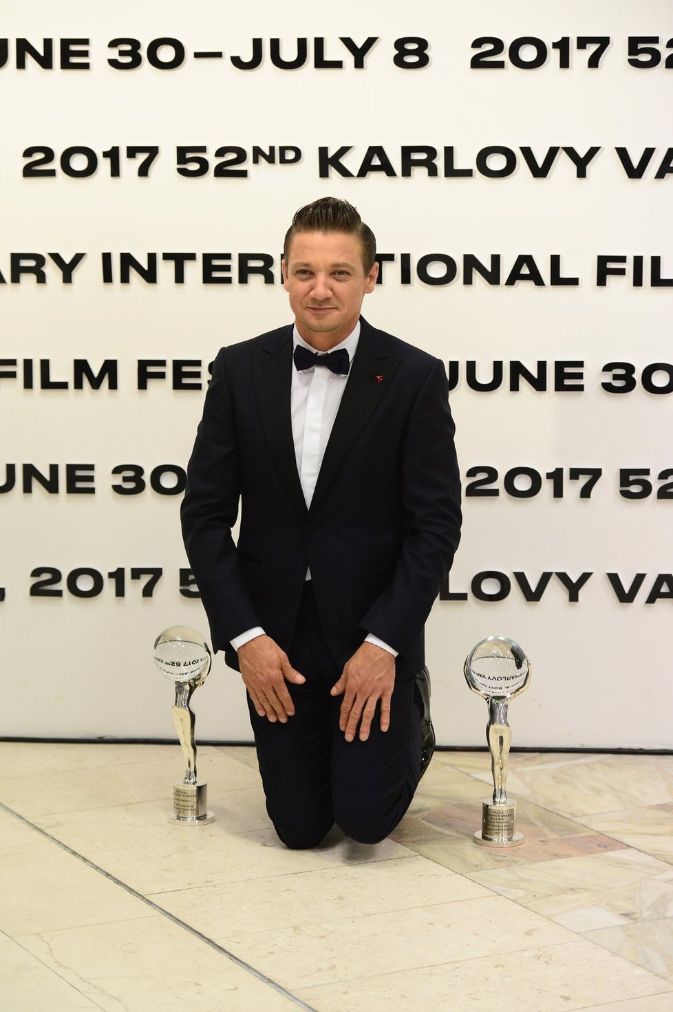 Jeremy Renner patřil mezi nejsympatičtější hvězdy.