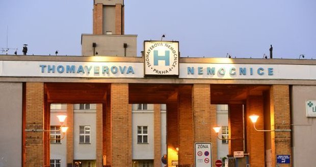 Iveta Bartošová leží v Thomayerově nemocnici v Praze 4