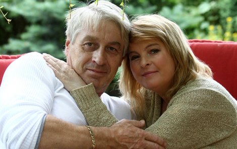 Iveta Bartošová je v kritickém stavu, chystá svatbu s Rychtářrm