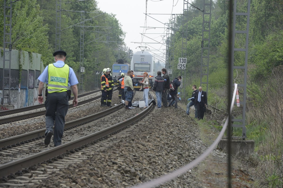 Rychtář dnes zajde k místu u kolejí, kde Iveta zemřela.