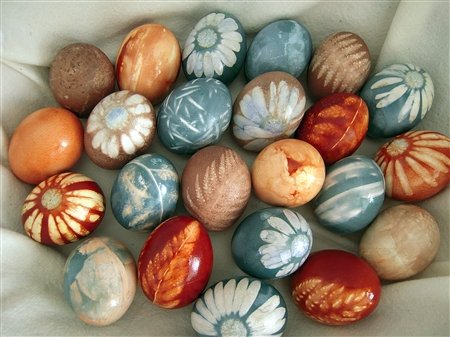 Přírodní barvení vajec