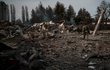 Škody po ruském bombardování ve městě Baryševka poblíž ukrajinské metropole Kyjeva (11. 3. 2022)