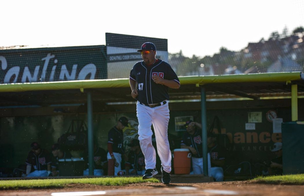 Hlavní trenér Vladimír Chlup dovedl českou baseballovou reprezentaci do 23 let k titulu mistra Evropy