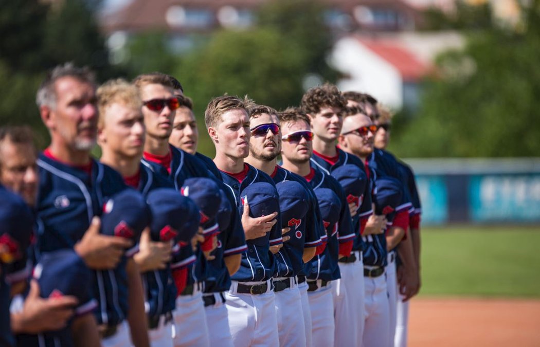 Česká baseballová reprezentace do 23 let před zápasem na ME s Ukrajinou