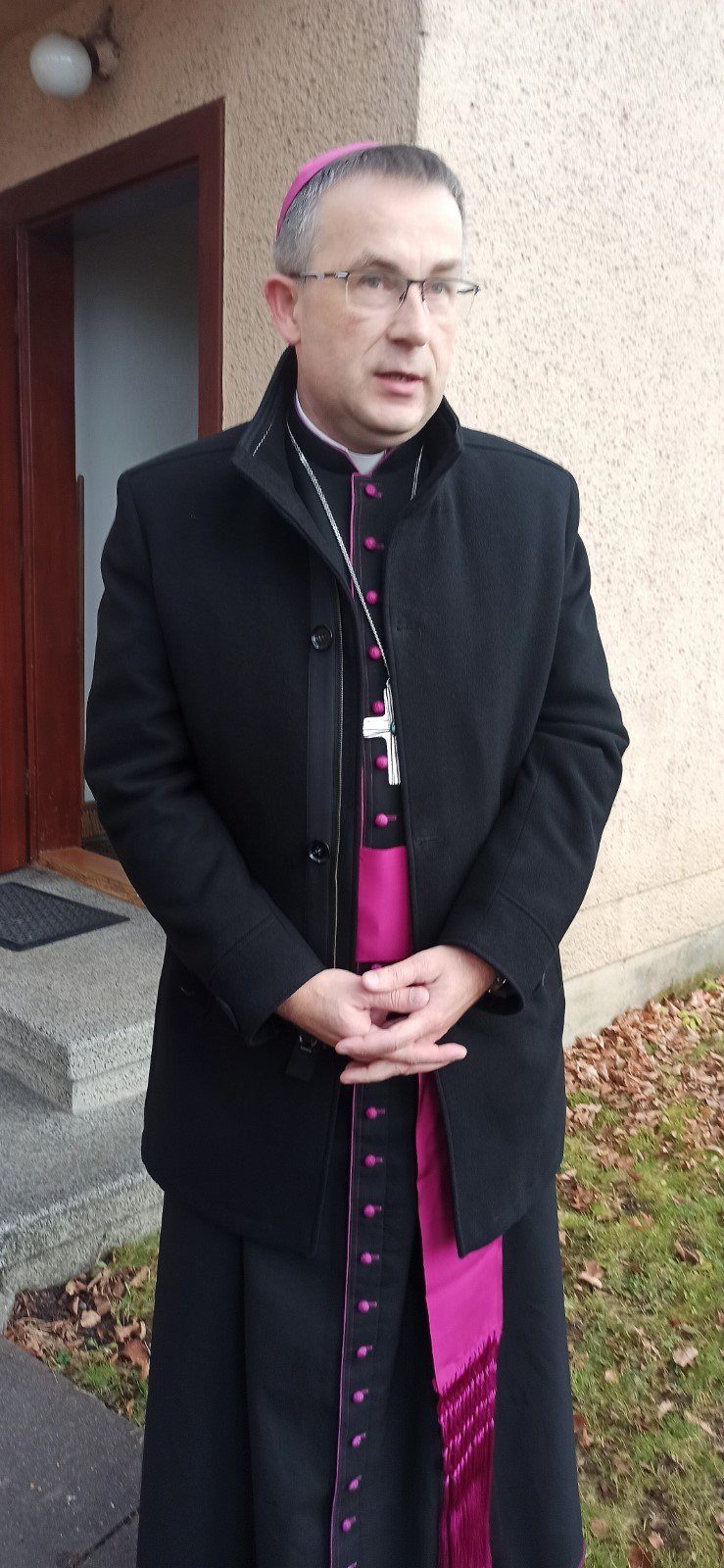 Biskup Martin David.