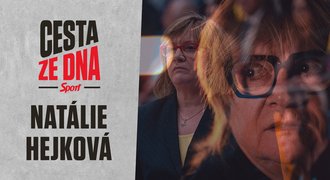 Hejková a cesta ze dna: Táta na mě nechodil, vstříc zlomu v plavkách