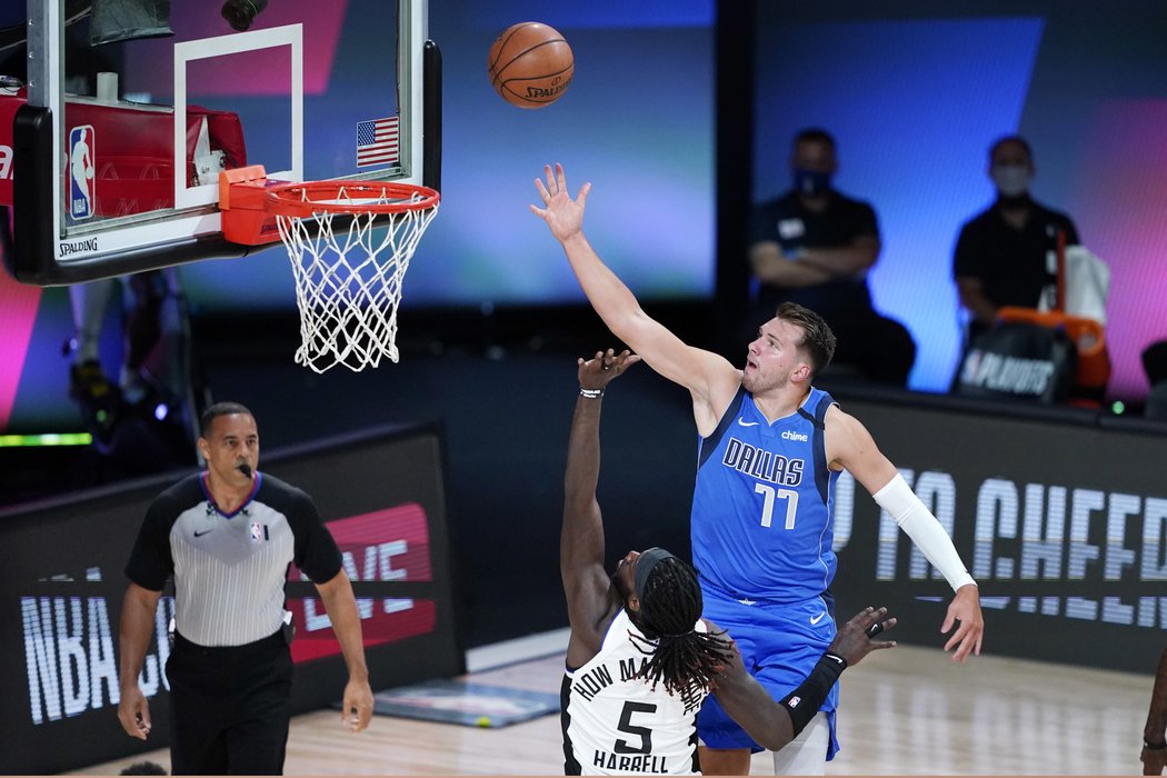 Ani triple double v podání Luky Dončiče neuchránil Dallas od porážky