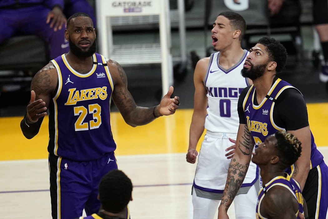 LeBron James je po zranění zpátky v sestavě LA Lakers