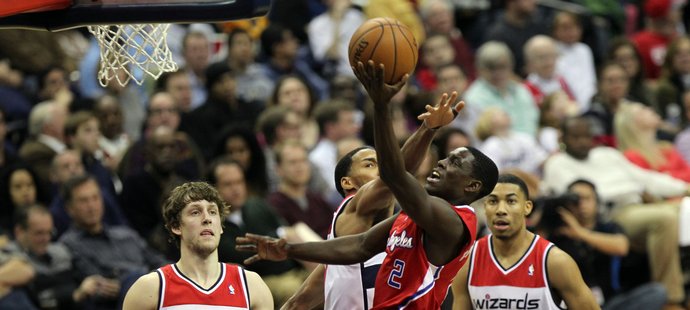 Washington s Janem Veselým v sestavě podlehl v sobotu v NBA doma Los Angeles Clippers 85:88