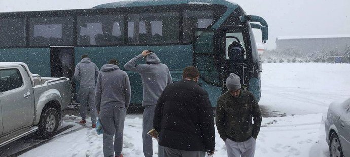 Basketbalisté Nymburku zažili mimořádně komplikovanou cestu do Soluně