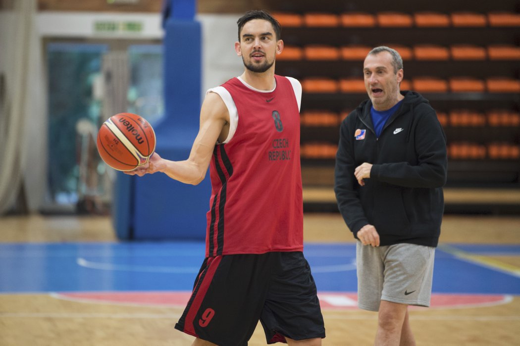 Tomáš Satoranský při tréninku basketbalové reprezentace