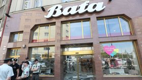 K tragédii došlo v prodejně Baťa v Bratislavě.