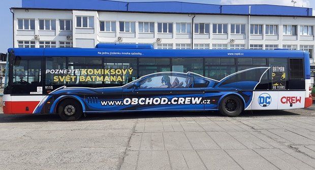 Batmanův autobus jezdí po Praze: Kde se svezeš?