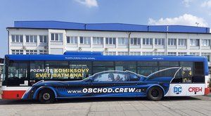 Batmanův autobus jezdí po Praze: Kde se svezeš? 