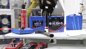 Spuštění výrobní linky na výrobu technologicky nových baterií