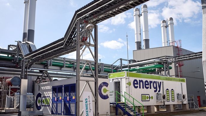 Baterie firmy C-Energy Planá.