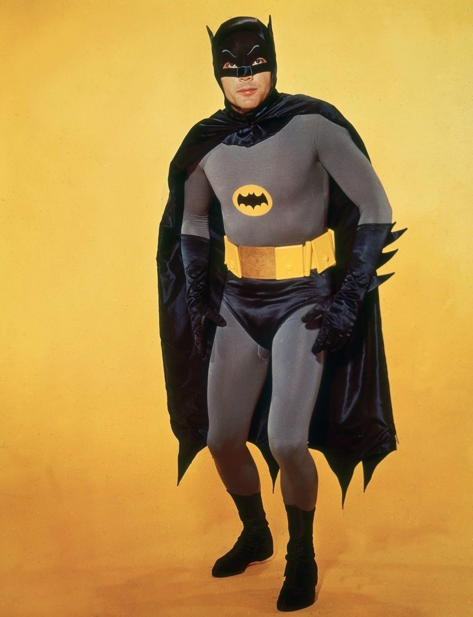 Adam West jako Batman.