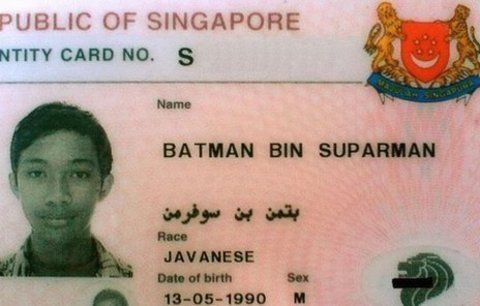 Konec superhrdinů: Batman obchodoval s heroinem, Suparman vybíral účty!