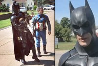 Skuteční superhrdinové: Batman a Kapitán Amerika zachránili kočku z hořícího domu!