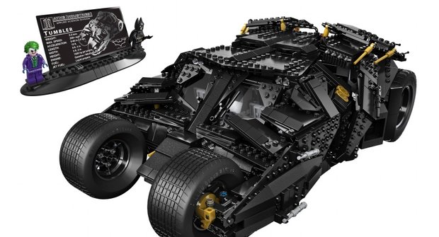 Super věc: LEGO chystá Batmanův auťák/tank Tumbler