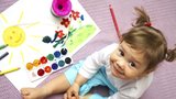 Jak vymalovat dětský pokoj? Na výrazné barvy raději zapomeňte!