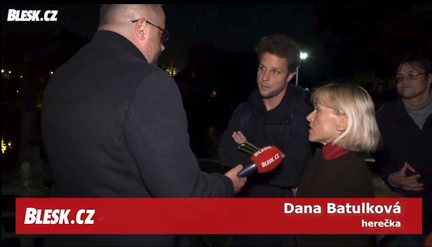 Dana Batulková a Jan Onder ve frontě