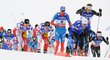 Lukáš Bauer v popředí při skiatlonu na MS ve Val di Fiemme