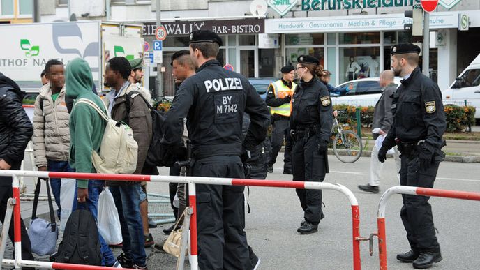 Bavorská policie a migranti.