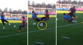 VIDEO: Auuu! Hvězdy Bayernu se zmasakrovaly na tréninku