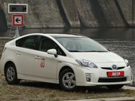 BAZAR: Toyota Prius XW3 (od 04/09, facelift 04/12)