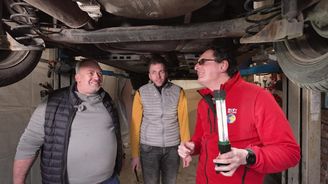 Martin Vaculík proklepnul Škodu Fabia, která najela 500.000 km s tím nejhorším motorem! Martin Vaculík proklepnul Škodu Fabia, která najela 500.000 km s tím nejhorším motorem!