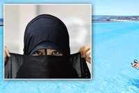 Diskriminace, volají egyptské muslimky. Do bazénu musí odhalené v plavkách