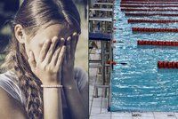 Imigranti sexuálně napadli děti v bazénu: Jeden z pedofilů je stále na útěku