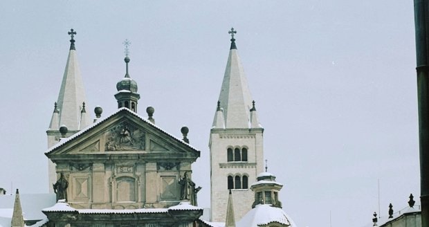 Poslední místo odpočinku knížete Jaromíra bychom našli v bazilice sv. Jiří na Pražském hradě. 
