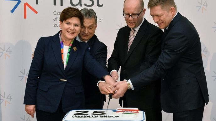 Beata Szydlová, Viktor Orbán, Bohuslav Sobotka, Robert Fico