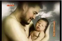 První těhotný muž: Ukázal dceru, kterou porodil!
