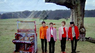 Proč byla píseň Strawberry Fields Forever pro Beatles důležitá? Unikátní snímky vám to dokáží