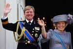 Budoucí král Willem Alexander a odstupující královna Beatrix