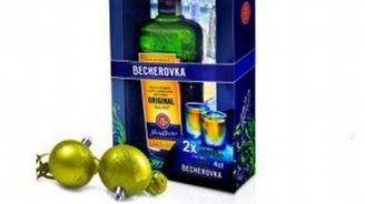 Becherovka se oblékla do vánočního